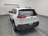 Used 2016 Jeep Cherokee Sport image 5