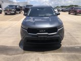 Used 2022 Kia Sorento LX image 2