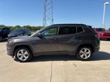 Used 2018 Jeep Compass Latitude image 4