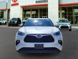Used 2021 Toyota Highlander XLE image 2
