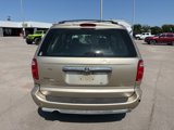 Used 2006 Chrysler Town & Country Touring image 4