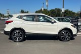 Used 2019 Nissan Rogue Sport SL image 3