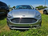 Used 2020 Ford Fusion SE image 2