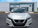 Used 2022 Nissan Versa SV image 2