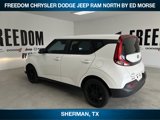 Used 2021 Kia Soul LX image 4
