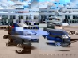 Used 2017 Nissan Rogue SV image 2