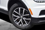 Used 2020 Volkswagen Tiguan SE image 3