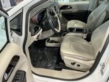 Used 2018 Chrysler Pacifica Limited w/ Advanced Safetytec Group image 3