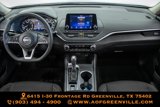 Used 2022 Nissan Altima 2.5 SV image 2