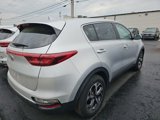 Used 2022 Kia Sportage LX image 4