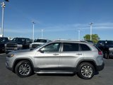 Used 2019 Jeep Cherokee Latitude Plus w/ Cold Weather Group image 6