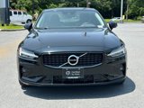 Certified 2022 Volvo S60 B5 Momentum w/ Premium Package image 2