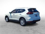 Used 2018 Nissan Rogue SV image 3