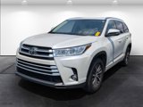Used 2017 Toyota Highlander XLE image 2