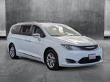 Used 2019 Chrysler Pacifica Limited image 3