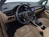 Used 2025 Porsche Macan image 4