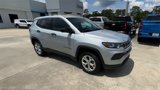 Used 2024 Jeep Compass Sport image 2