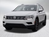 Used 2021 Volkswagen Tiguan SE w/ Panoramic Sunroof Package image 3
