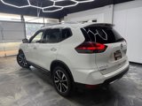 Used 2018 Nissan Rogue SL image 3