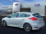 Used 2015 Ford Focus SE w/ SE Sport Package image 5