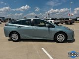 Used 2016 Toyota Prius Two image 2