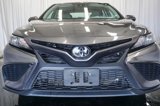 Used 2024 Toyota Camry SE image 3