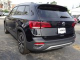 Certified 2024 Volkswagen Taos SE image 5