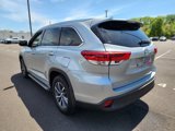 Used 2018 Toyota Highlander XLE image 4