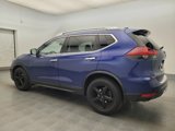Used 2018 Nissan Rogue SV image 3