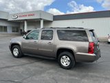Used 2014 Chevrolet Suburban LT image 4