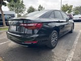 Used 2019 Volkswagen Jetta SE image 2