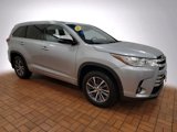 Used 2017 Toyota Highlander XLE image 2