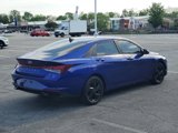 Used 2023 Hyundai Elantra SEL w/ Preferred Accessory Package image 2