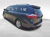 Used 2019 Toyota Sienna LE image 3