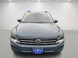 Used 2021 Volkswagen Tiguan SE w/ Panoramic Sunroof Package image 2