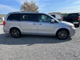 Used 2017 Dodge Grand Caravan SXT image 5