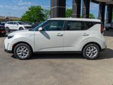 New 2025 Kia Soul LX image 4