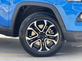 Used 2023 Jeep Compass Limited image 3