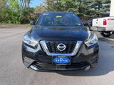 Used 2020 Nissan Kicks S image 2