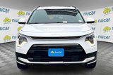 Used 2023 Kia Niro EX Touring image 2