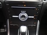 Used 2018 Ford Edge Titanium w/ Technology Package image 3