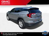 Used 2024 GMC Terrain SLE image 3