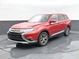 Used 2016 Mitsubishi Outlander SE image 2