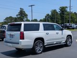 Used 2017 Chevrolet Suburban LT w/ LT Signature Package image 5