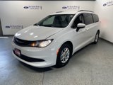 Used 2021 Chrysler Voyager Lxi image 3