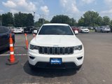 Used 2017 Jeep Grand Cherokee Laredo image 3