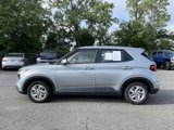 Used 2022 Hyundai Venue SE image 4