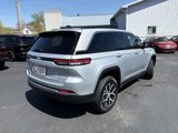 New 2025 Jeep Grand Cherokee Limited w/ Luxury Tech Group II image 5