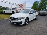 Used 2024 Volkswagen Jetta SE image 2