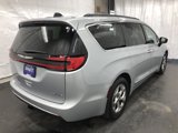 Used 2023 Chrysler Pacifica Limited w/ Trailer Tow Group image 4